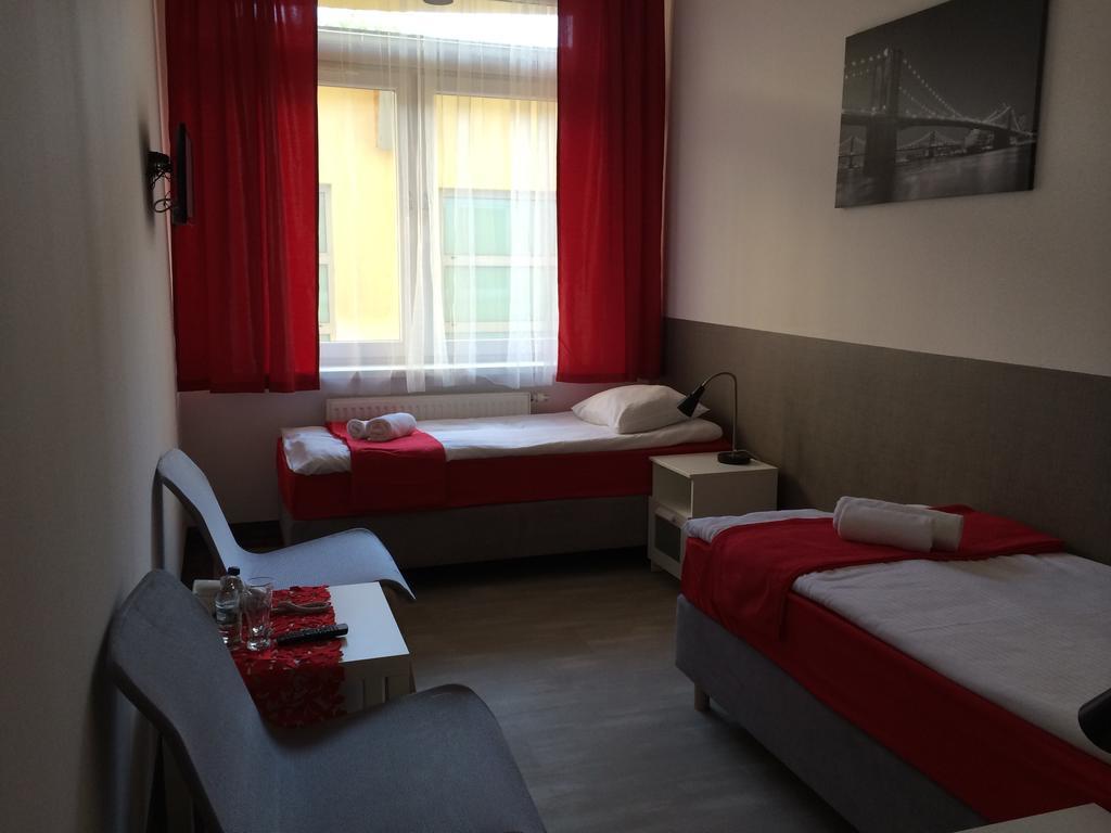 Hotel Kielce Ruang foto
