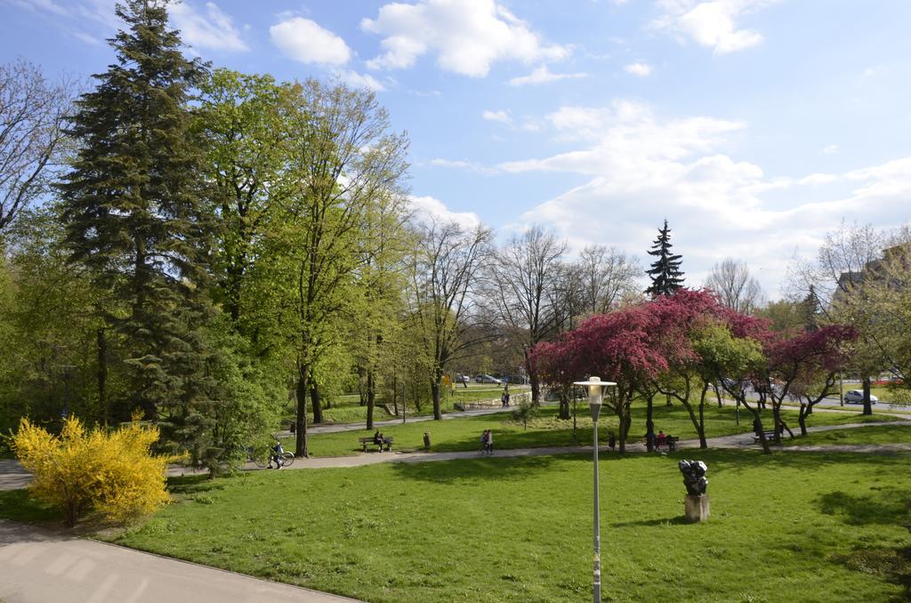 Hotel Kielce Bagian luar foto